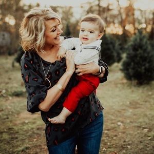 Meet your Posher, Debbie